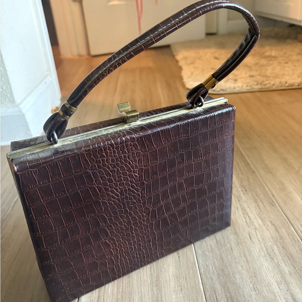 Elegant Brown Crocodile-Embossed Handbag